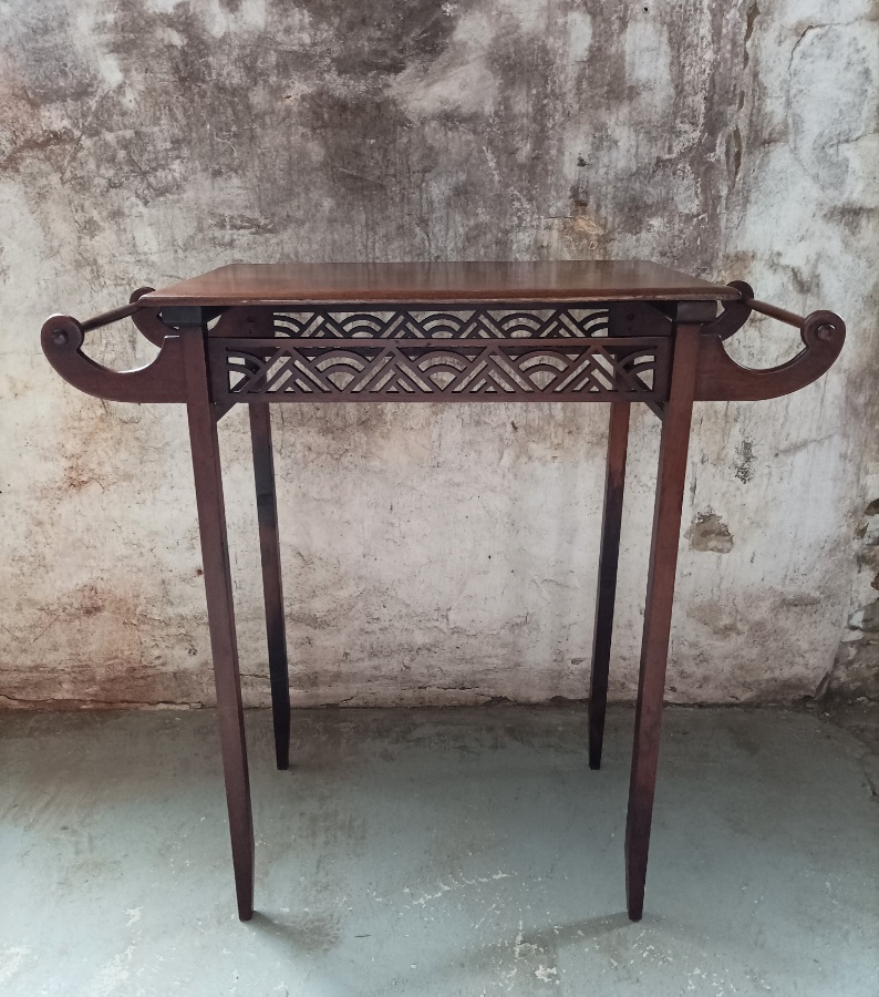 Antique Mahogany Small Wash Stand Table (1).jpg